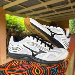 Mizuno Cyclone Speed 3 indoor court shoes Size 7.5